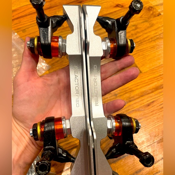 Reactor Neo Plates - Picture 1 of 7